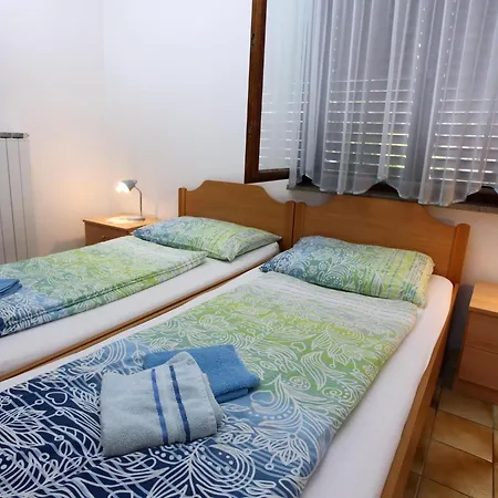 Apartamento Mit Terrasse Und Garten By Interhome