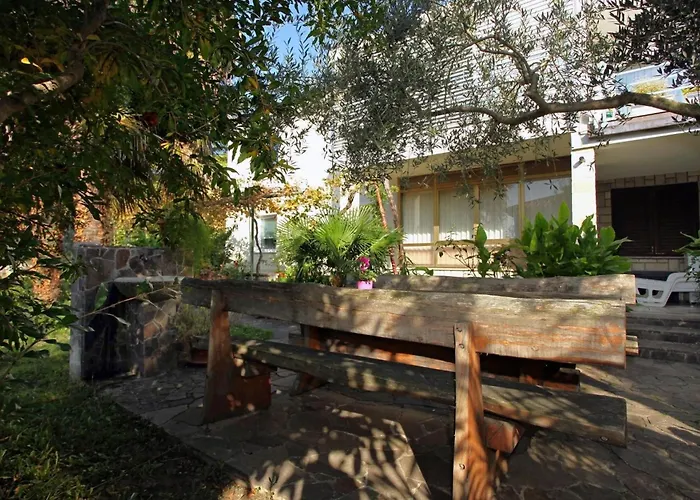 Portoroz Mit Terrasse Und Garten By Interhome Apartman