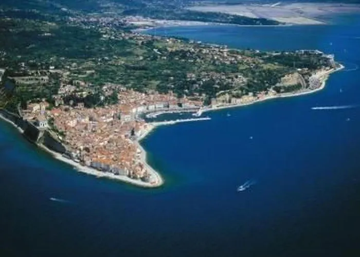 Portoroz Mit Terrasse Und Garten By Interhome Апартаменты